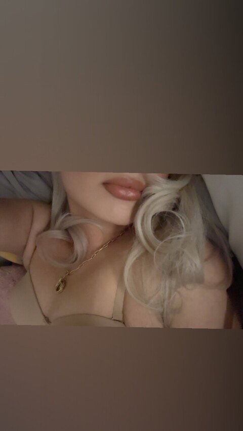 ♡ VanillaLuxxx ♡ cover image