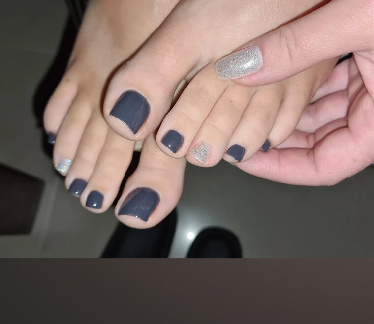 Manu 💋 banner image
