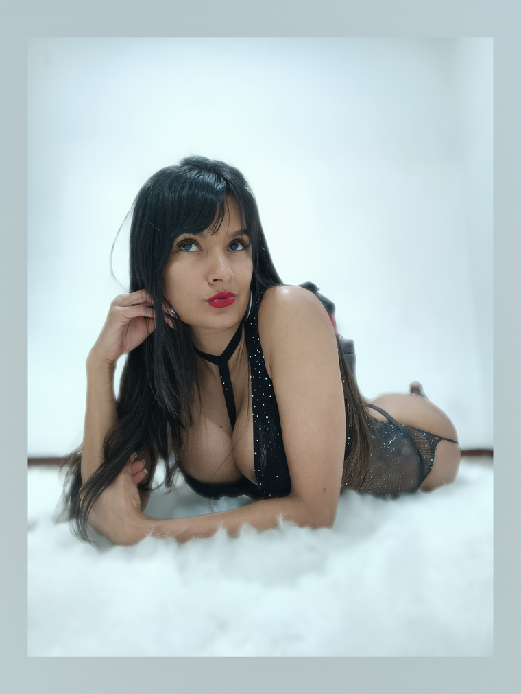 Dulcem0rena_ cover image