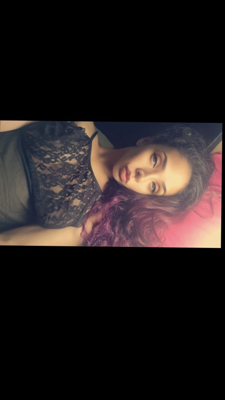 Roxy😈🔥 cover image