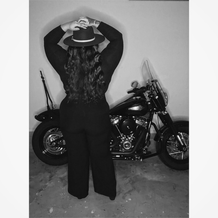 BBW Moto Mistress 🖤💋 cover image