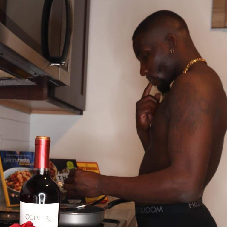 Mr_ebony banner image