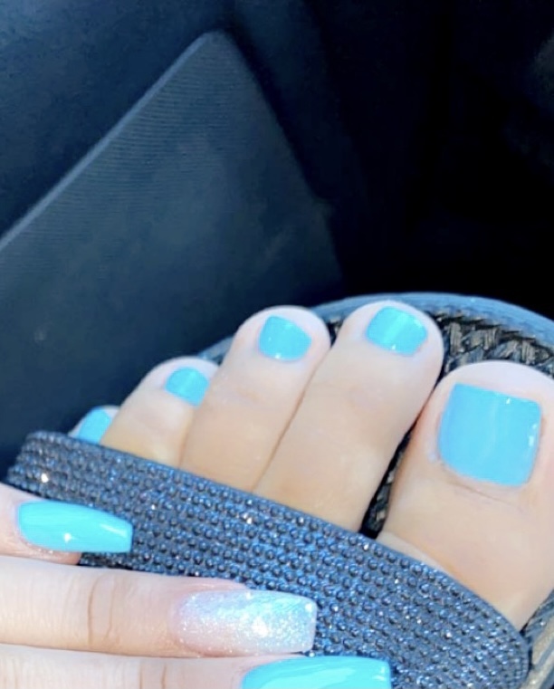 Mrs.Feet banner image