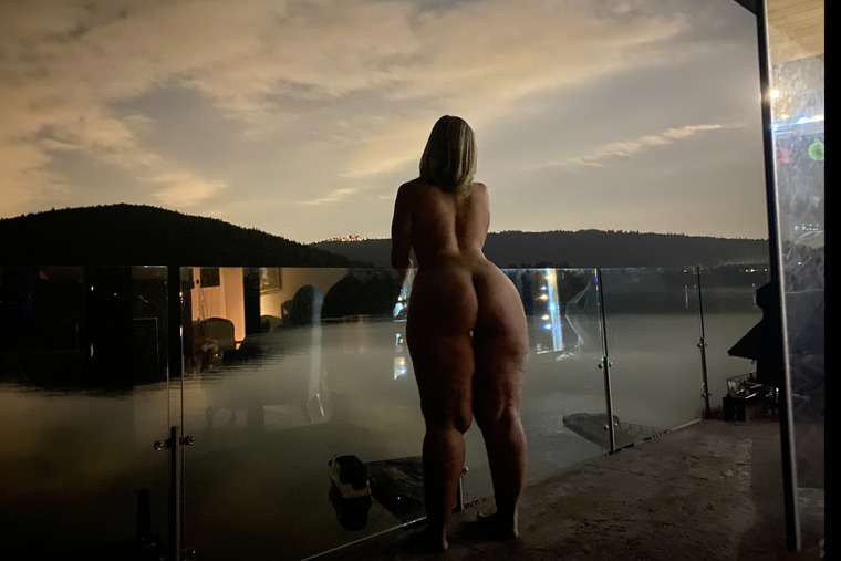 Ms. Watermelon Booty banner image