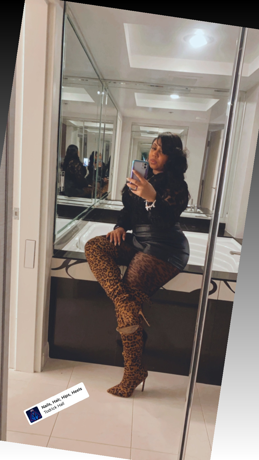 MiMi LaRose banner image