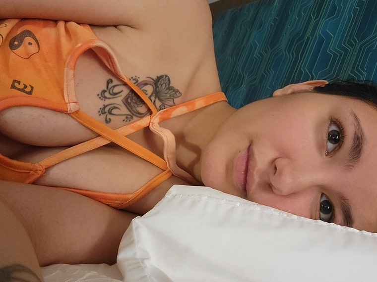 Ms. Honey Bunz ๐ฏ banner image