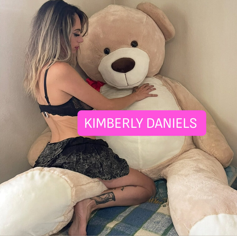 Kimberly Daniels banner image