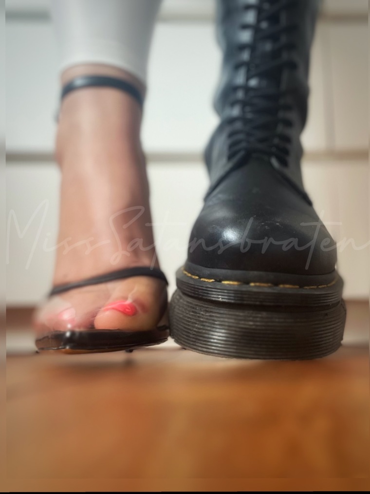 MissSatansbraten banner image
