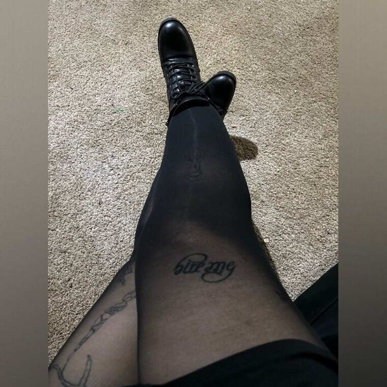 MistressLillyQ VIP cover image