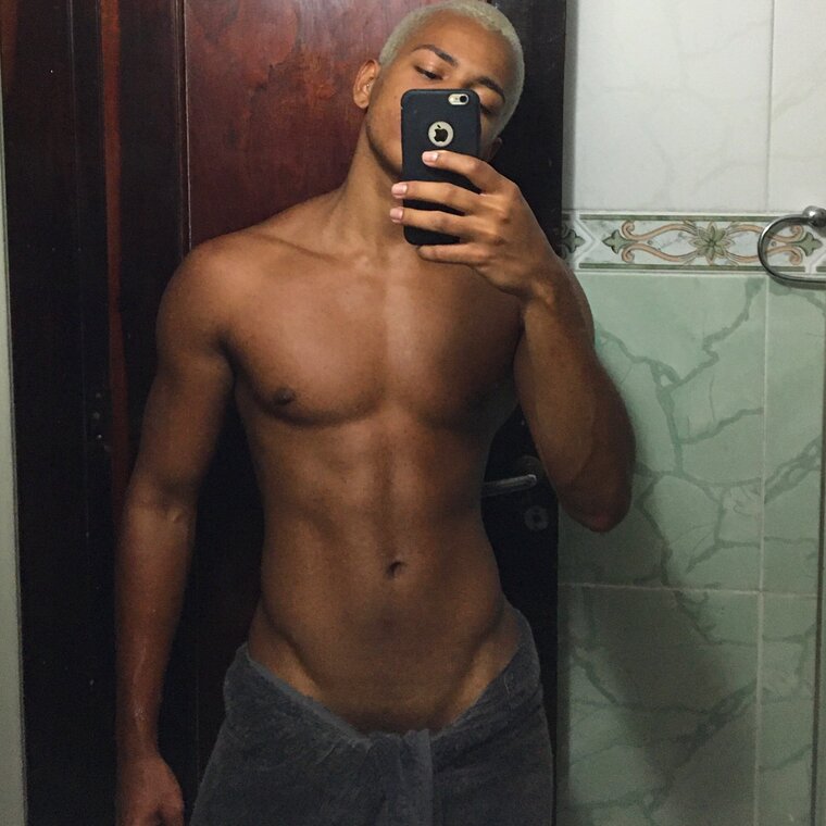muleke Brasileiro 🦄 cover image