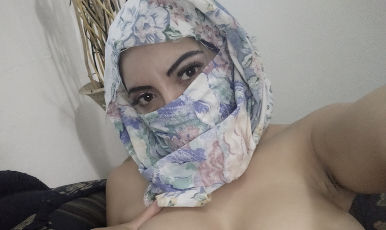 Real Naughty Muslim Wifey X banner image