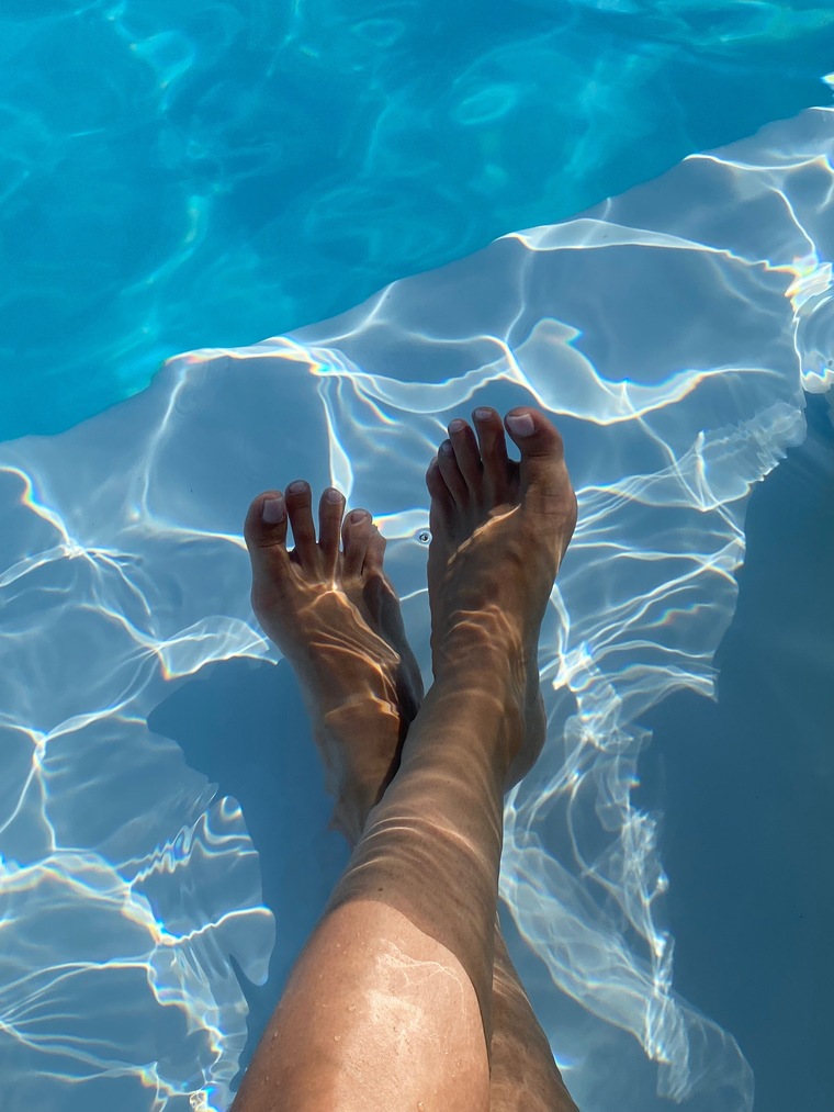 My sweety feet cover image