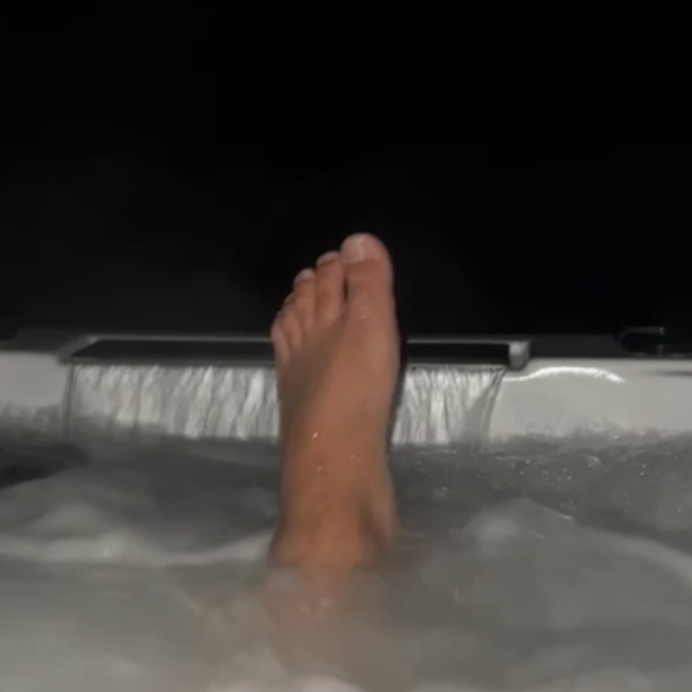 MyFeetAndMore :) banner image