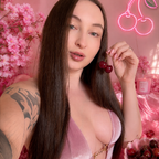 Mysweetmeg🧁🍒 avatar