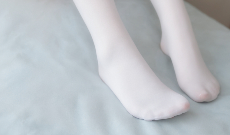 Natalia's Peaceful Pedis cover image