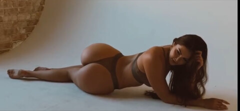 Natalie Bell VIP cover image