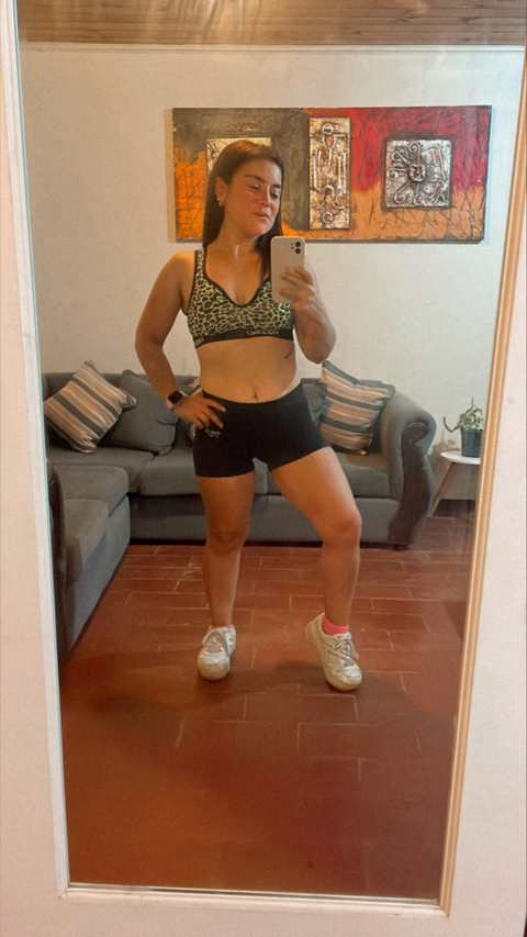 Natalia Velásquez Irrazabal cover image