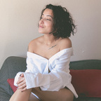 Natália avatar