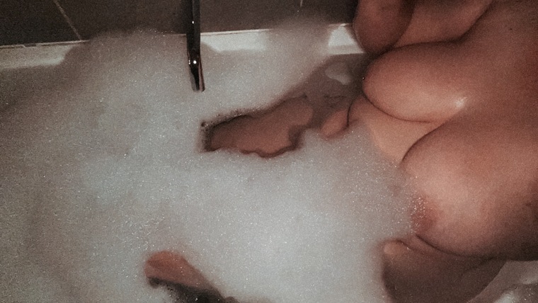 Lilmisskitten cover image