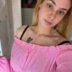 NaughtyWife avatar