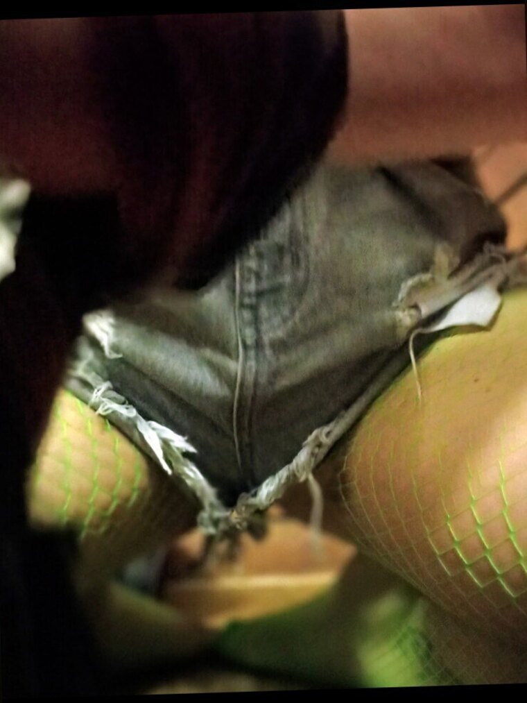 naughtyZoeyxx cover image