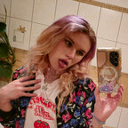 NelaLove<3 avatar