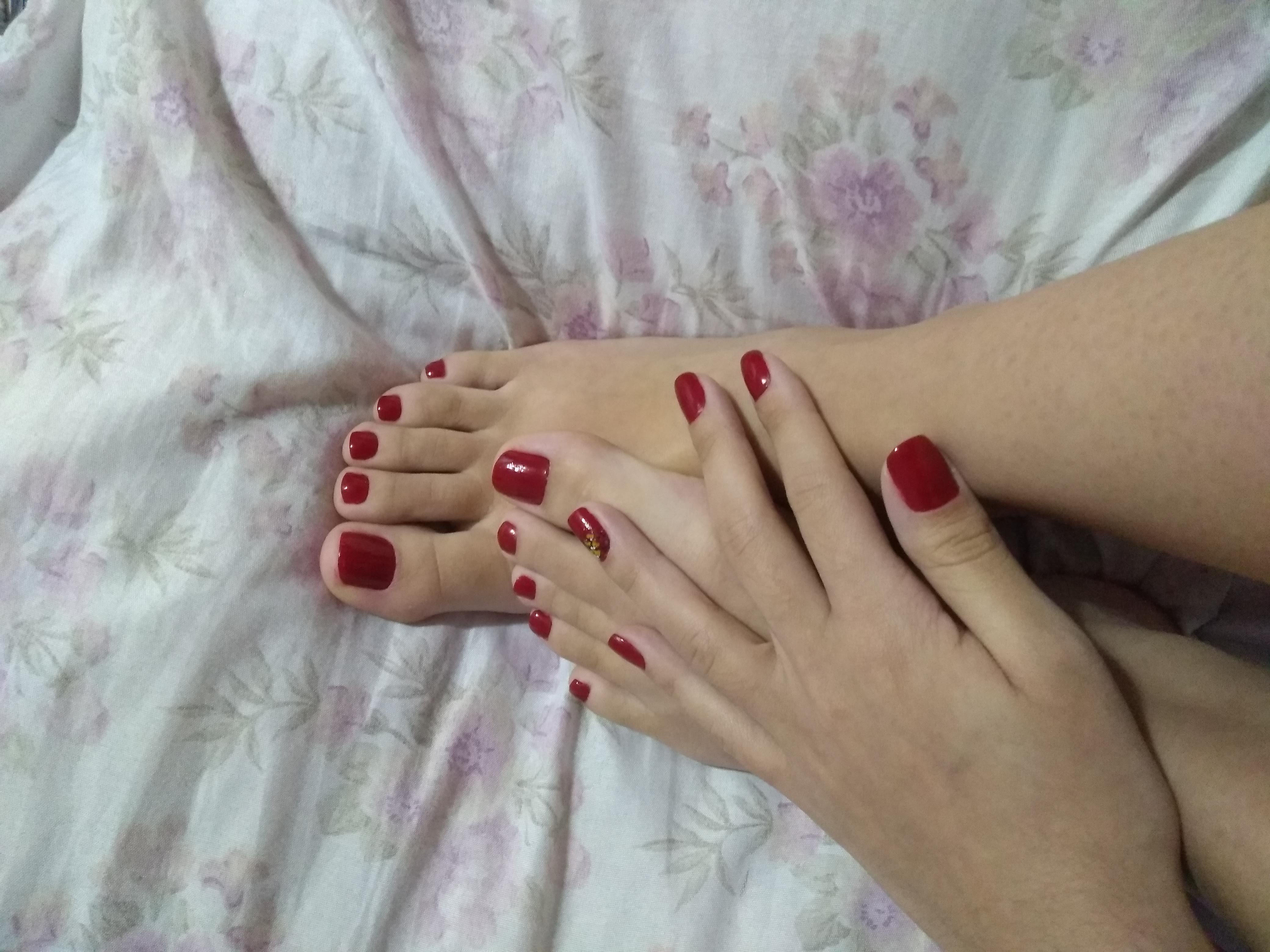 Nelie banner image