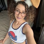 Nerdy Neighbor Tay VIP!! 🤓💕 avatar