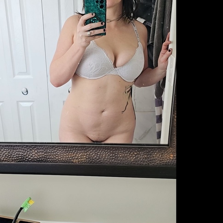 Nextdoorsubmissive cover image