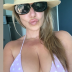 Nickibriana avatar