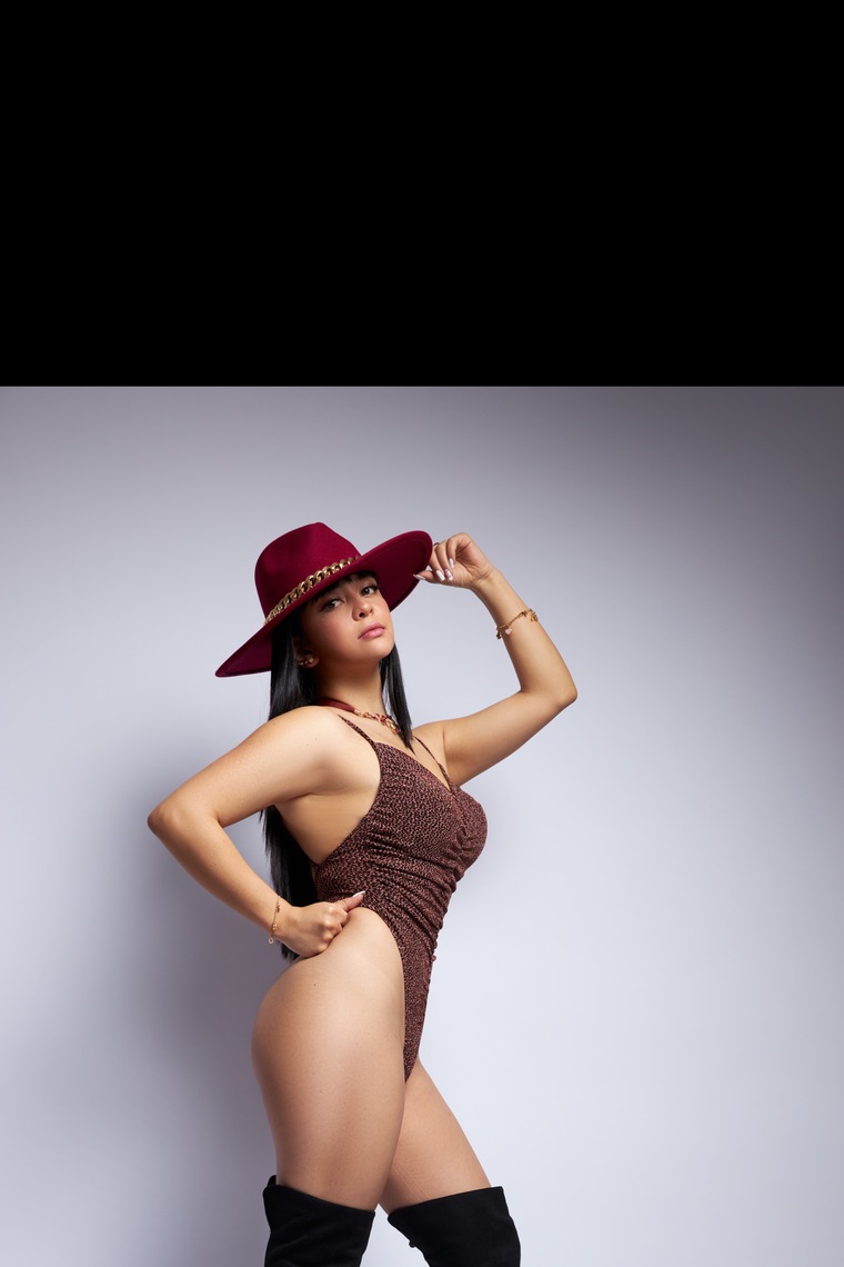 Nicole ♕ VIP 💎 cover image