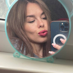 Nicole avatar