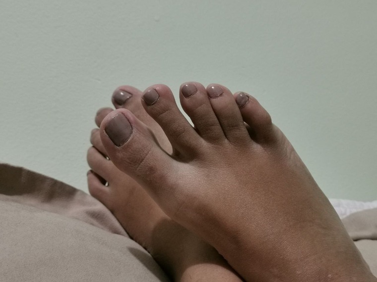Nicole's dirty feet cover image
