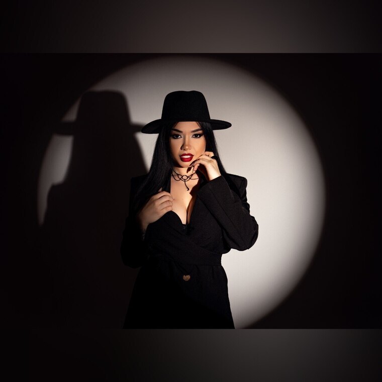 Niki Bryce cover image
