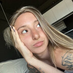 Nikoleta ✨ avatar
