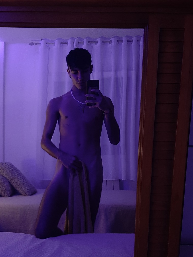 Adrián banner image