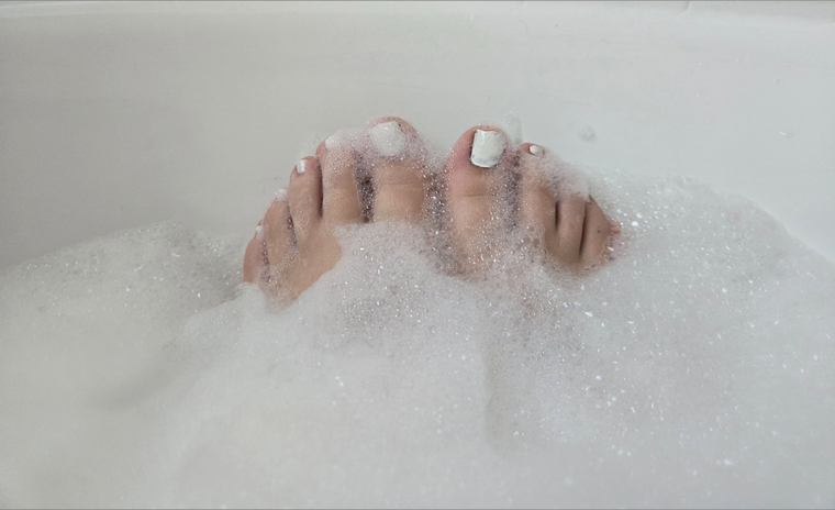 Niks Toe Pics banner image