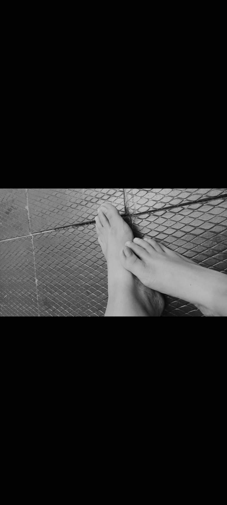 Nina Feet cover image
