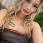 Nina Sinclair 🖤 avatar
