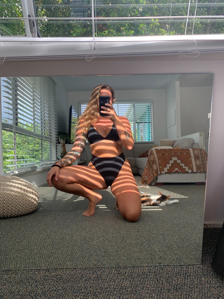 Nini cover image