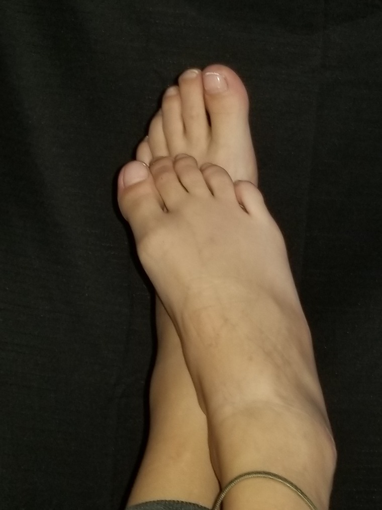 NJFootGrl318 cover image