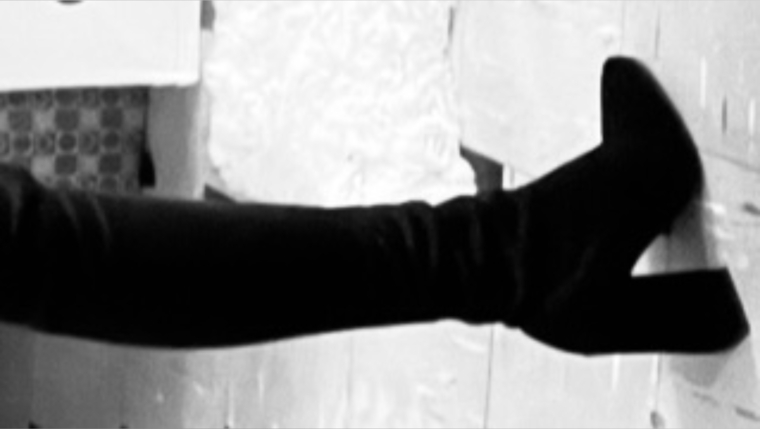 NN brunette banner image