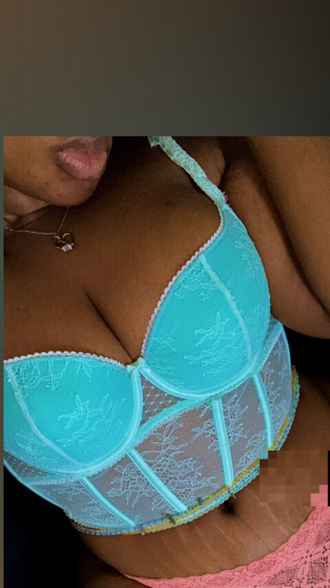 No Face Kitty 💦💦💦 cover image