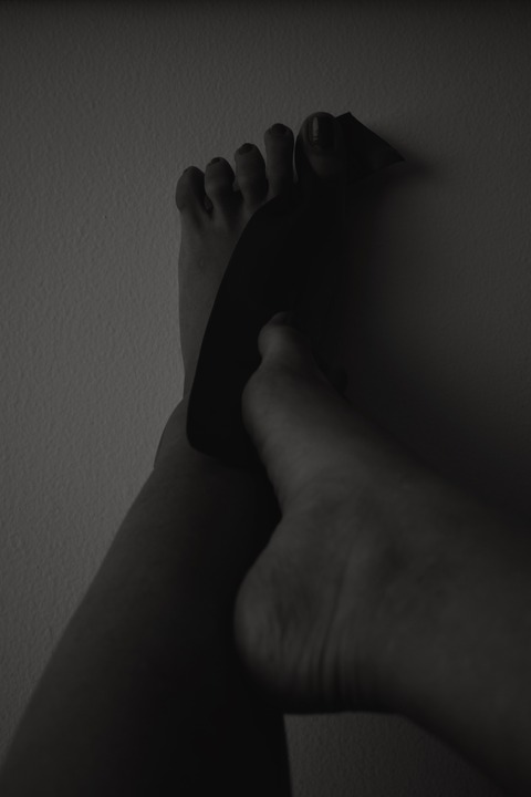 nomad travel feet cover image