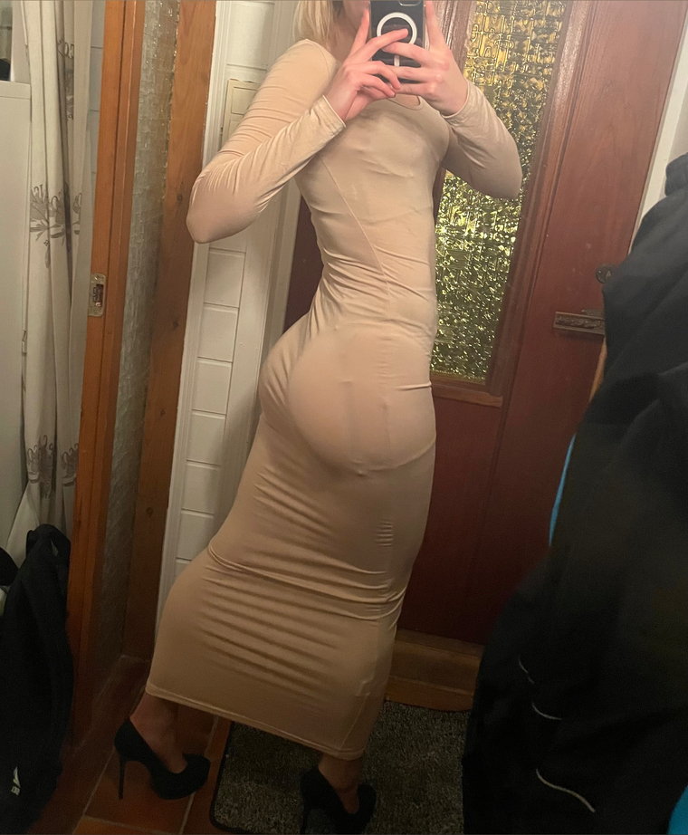 norwegianhotwife cover image