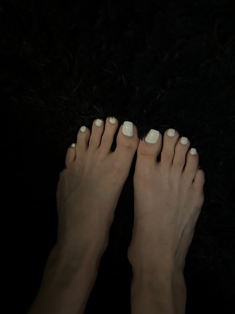 Feet girl cover image