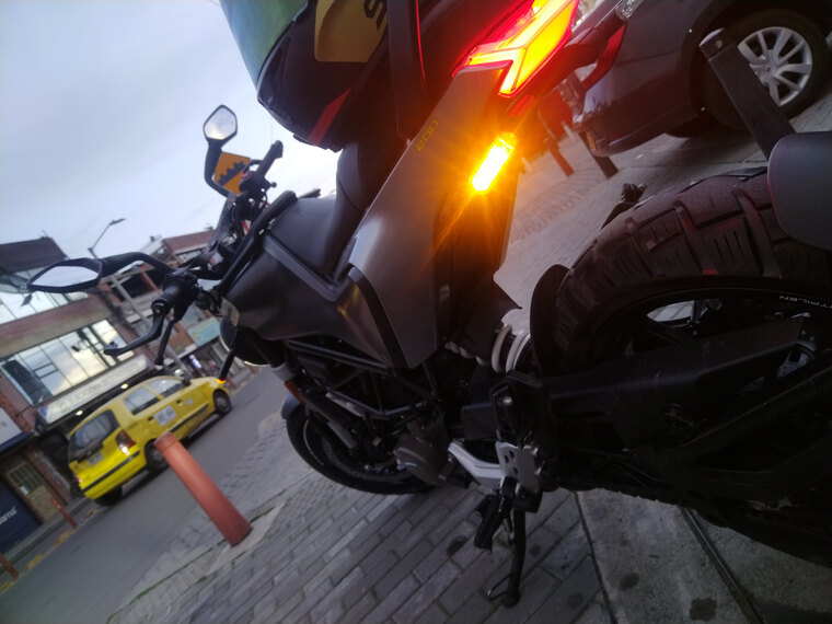 Lírico banner image