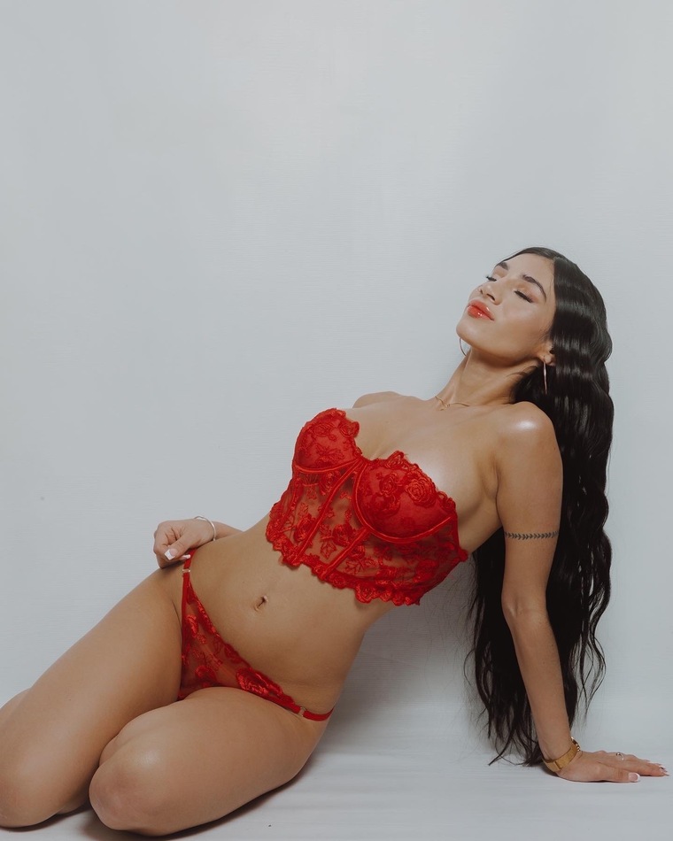 Hannah Nuñez cover image