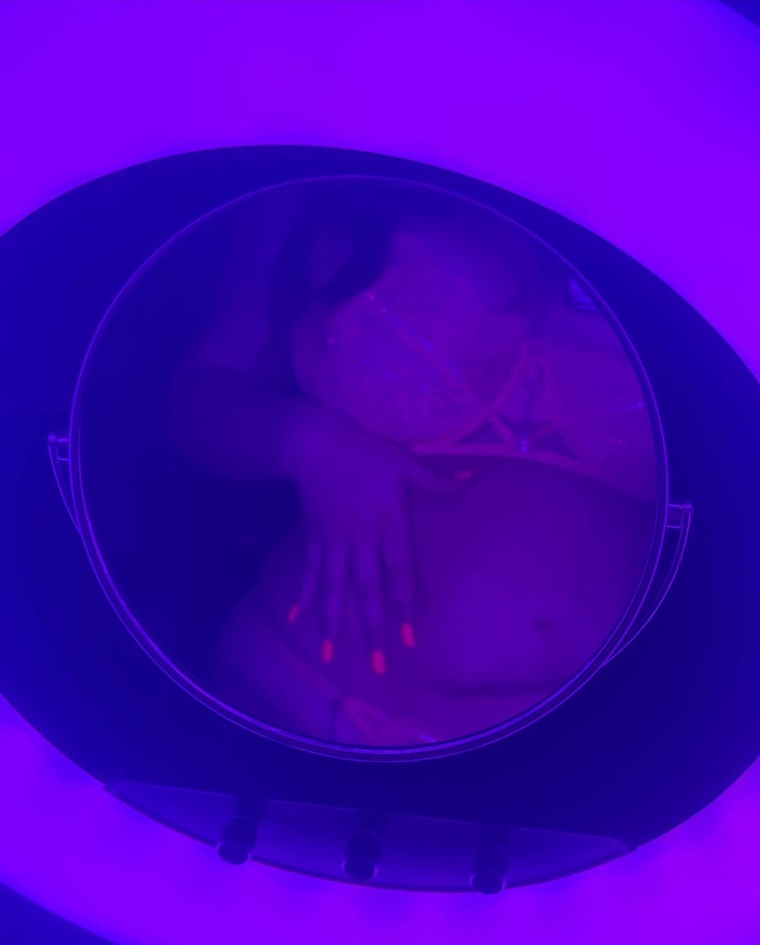 ꋊץ𝖒𝖕𝖍𝖔𝖉𝖎𝖙𝖊𝖊 cover image