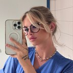 Nyra 👩🏼⚕️ Shake avatar